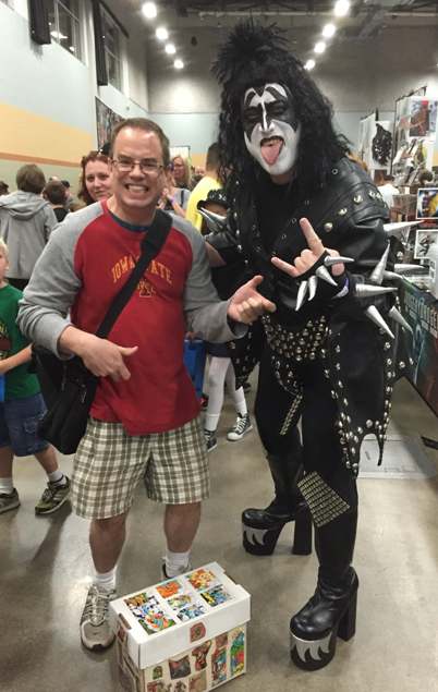 gene simmons kiss rock metal posing at cosplay des moines iowa comic con 2015
