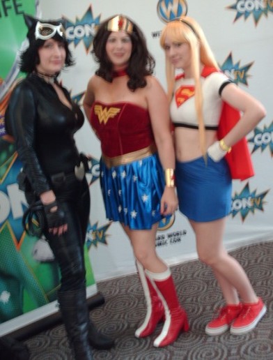 wonder cat woman power girl posing at cosplay des moines iowa comic con 2015